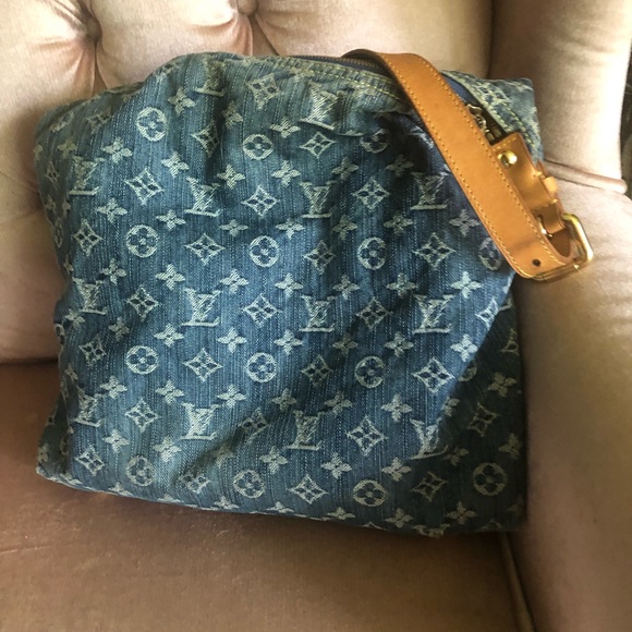 SOLD—DENIM Louis Vuitton shoulder bag - Picture 3 of 16